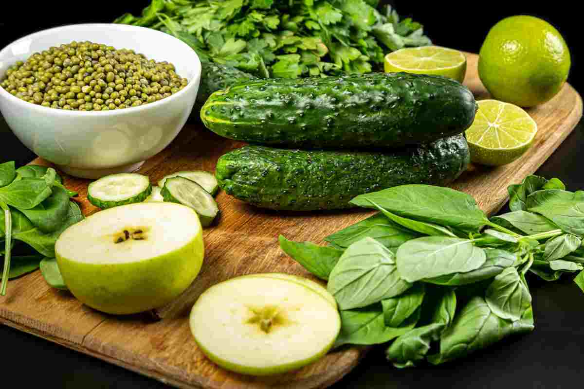 What Is The Raw Food Diet? Is it Healthy?