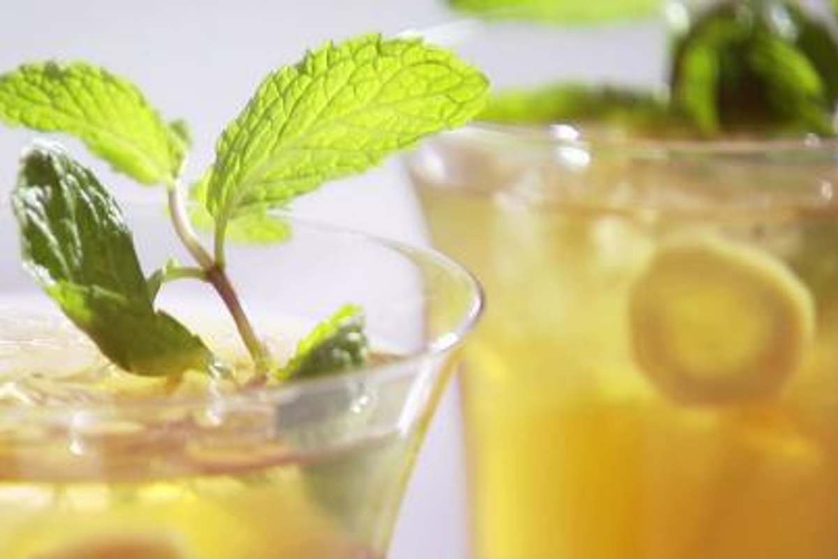 Beat the Heat with Iced Green Tea