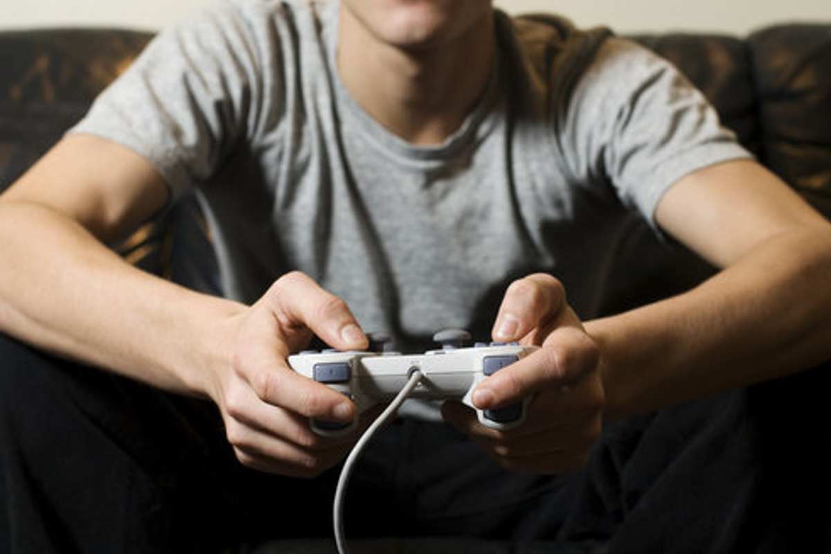 Symptoms of Video Game Addiction for All Ages